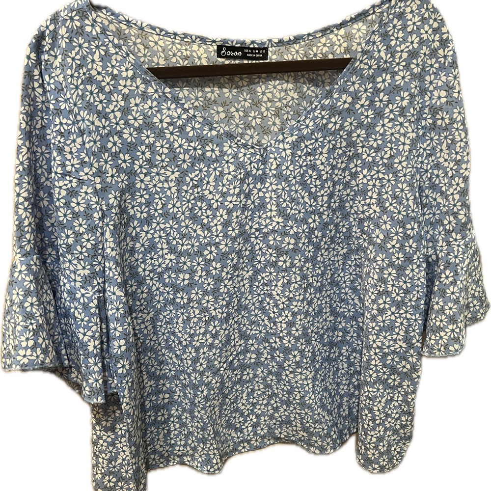 #64 New without tags, spring/summer floral blouse